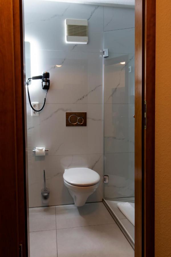 Hotel Baer Sinsheim Zewnętrze zdjęcie