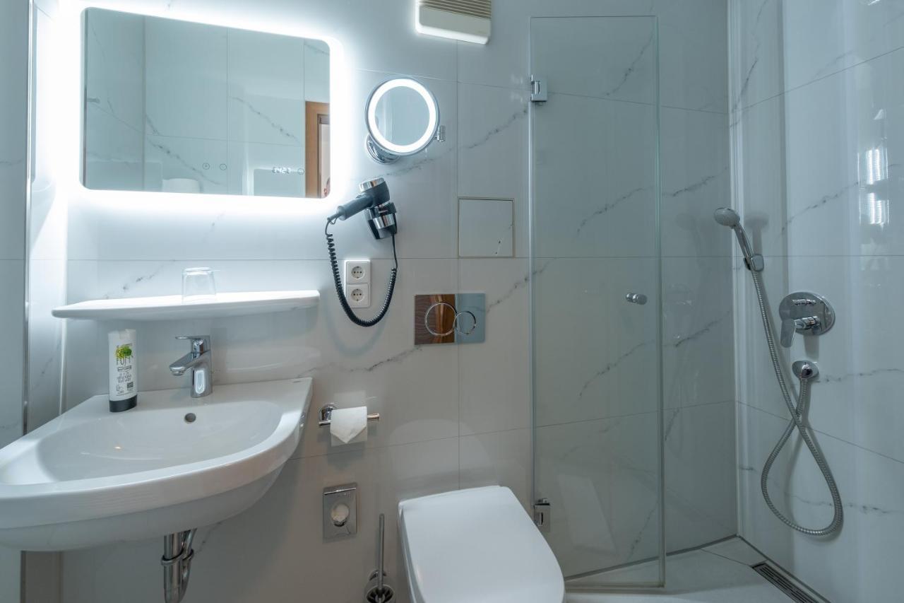 Hotel Baer Sinsheim Zewnętrze zdjęcie