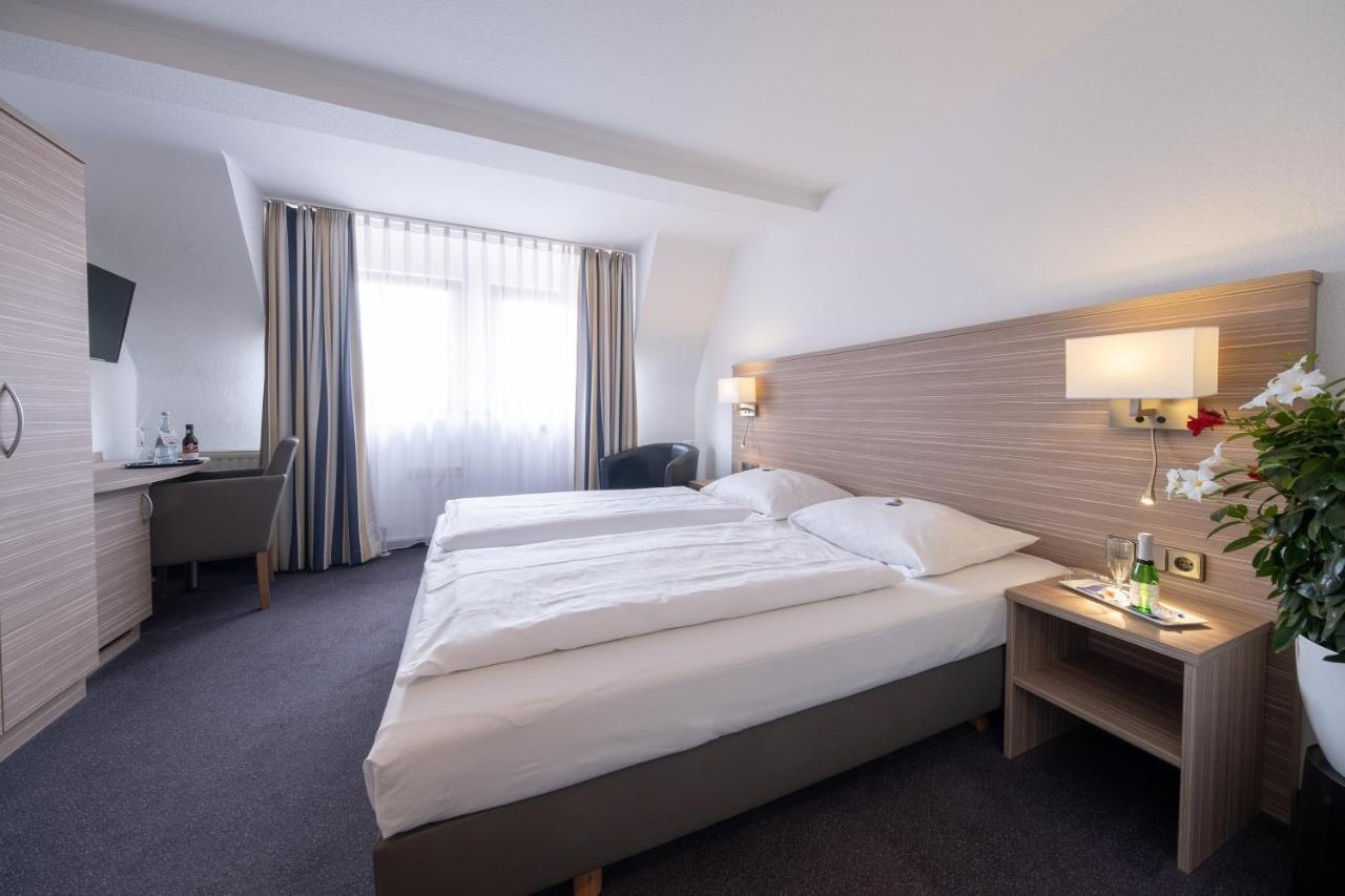 Hotel Baer Sinsheim Zewnętrze zdjęcie
