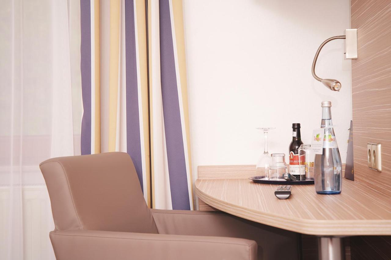 Hotel Baer Sinsheim Zewnętrze zdjęcie