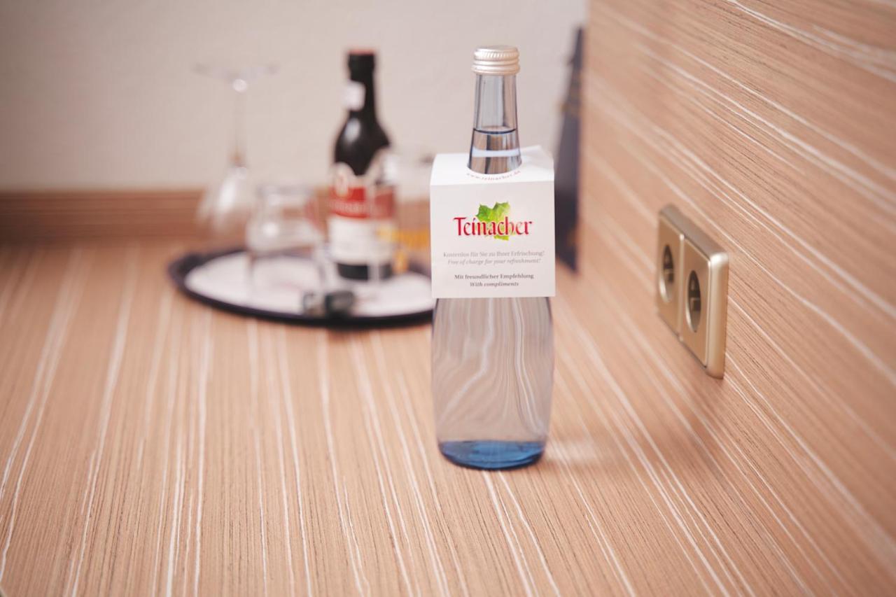 Hotel Baer Sinsheim Zewnętrze zdjęcie
